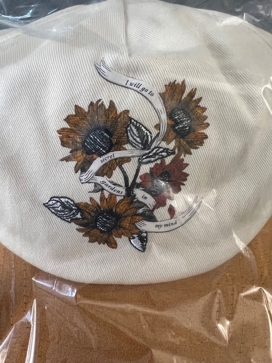 In hand Taylor Swift Secret Gardens In My Mind Hat TTPD Dad Hat Tortured Poets main image 4